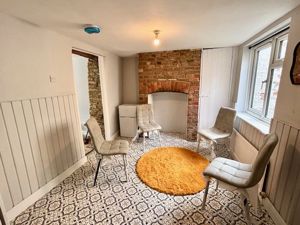 Dining Room- click for photo gallery